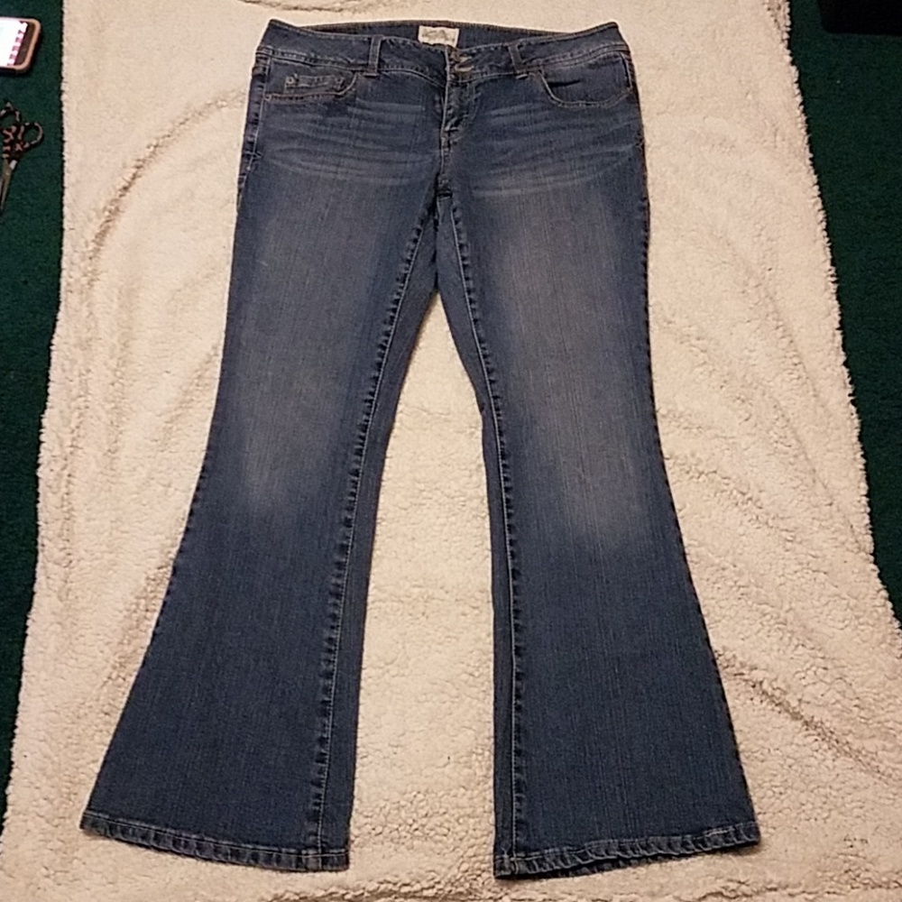 Aeropostale juniors jeans